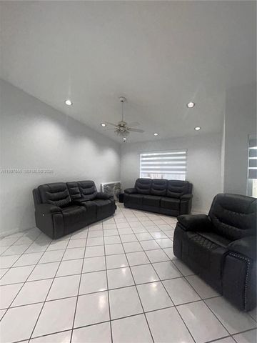 10001 SW 218th St, Cutler Bay, FL 33190