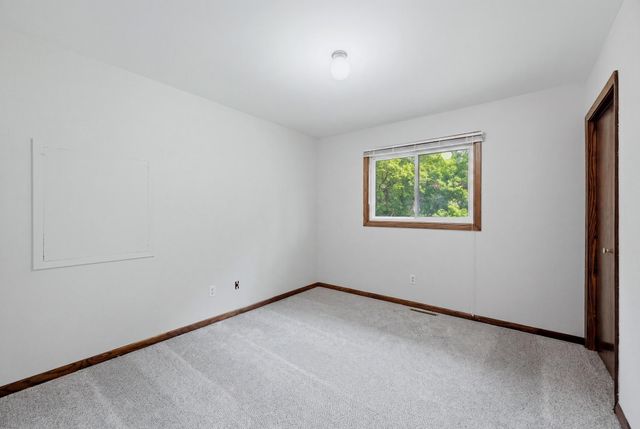 14308 Wedgeway Court, Eden Prairie, MN 55346