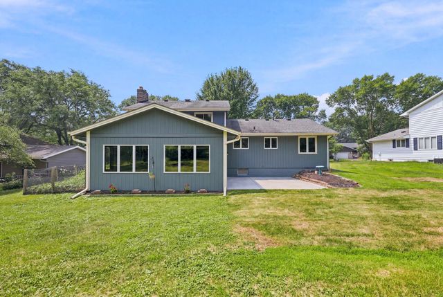 14308 Wedgeway Court, Eden Prairie, MN 55346