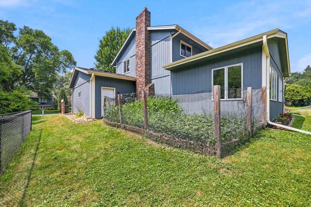 14308 Wedgeway Court, Eden Prairie, MN 55346