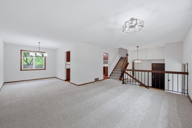 14308 Wedgeway Court, Eden Prairie, MN 55346