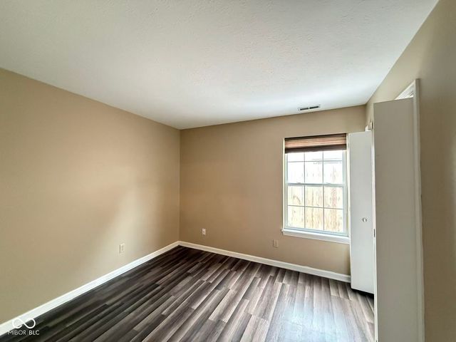 7006 Long Run Drive, Indianapolis, IN 46268