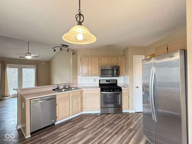 7006 Long Run Drive, Indianapolis, IN 46268