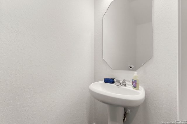 7506 Guadalupe Peak, San Antonio, TX 78253