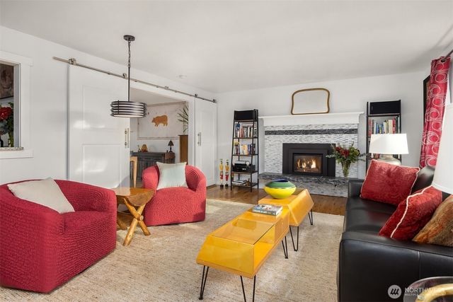 26468 Kingsview Loop NE, Kingston, WA 98346