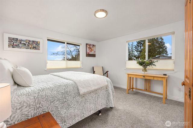 26468 Kingsview Loop NE, Kingston, WA 98346