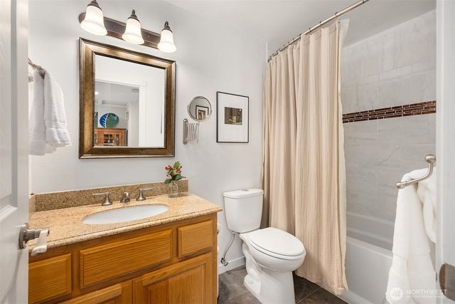 26468 Kingsview Loop NE, Kingston, WA 98346