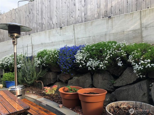 26468 Kingsview Loop NE, Kingston, WA 98346