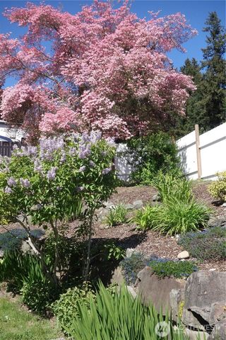 26468 Kingsview Loop NE, Kingston, WA 98346