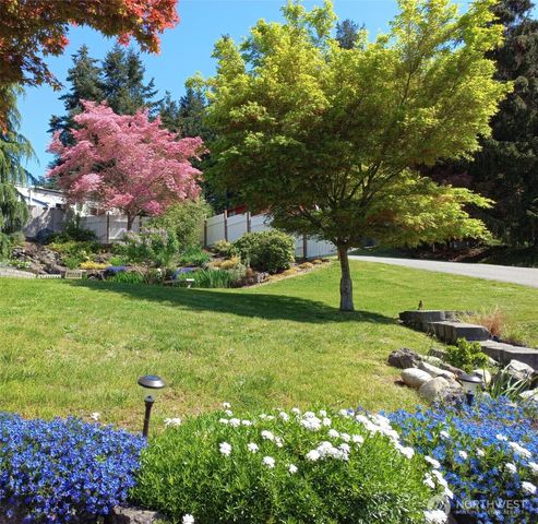 26468 Kingsview Loop NE, Kingston, WA 98346