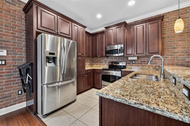 217 49TH AVENUE N, St Petersburg, FL 33703