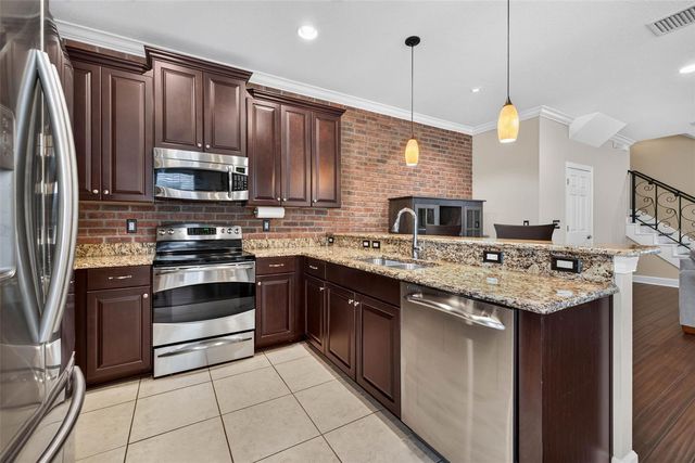 217 49TH AVENUE N, St Petersburg, FL 33703