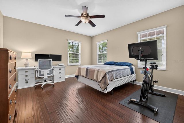 217 49TH AVENUE N, St Petersburg, FL 33703
