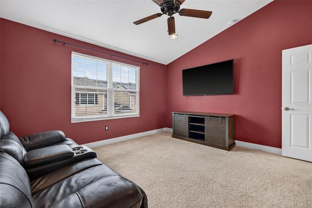 217 49TH AVENUE N, St Petersburg, FL 33703