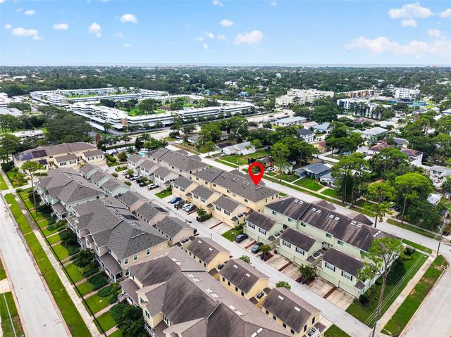 217 49TH AVENUE N, St Petersburg, FL 33703