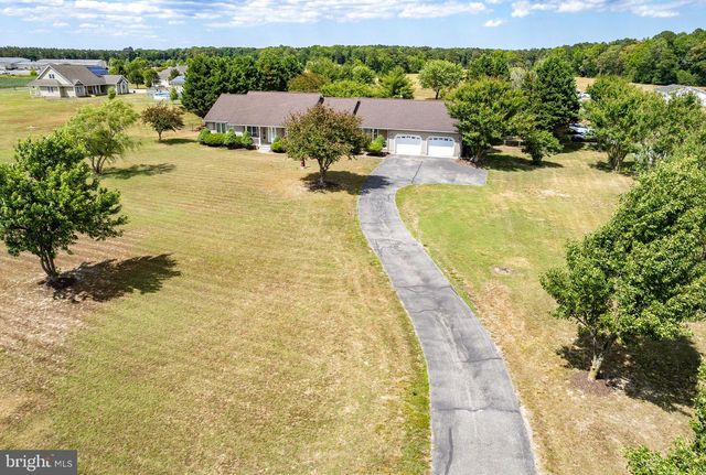 13899 SEASHORE HWY, Georgetown, DE 19947