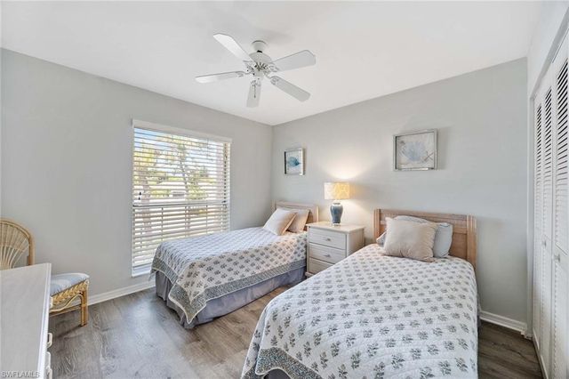 822 Gulf Pavillion DR 202, Naples, FL 34108