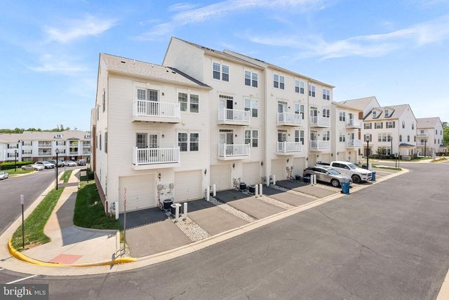 7471 BRUNSON CIRCLE # 10A, Gainesville, VA 20155