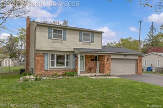 2922 Airport Road, Waterford Charter Township, MI 48329