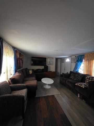 1145 Road 5607, Cleveland, TX 77327