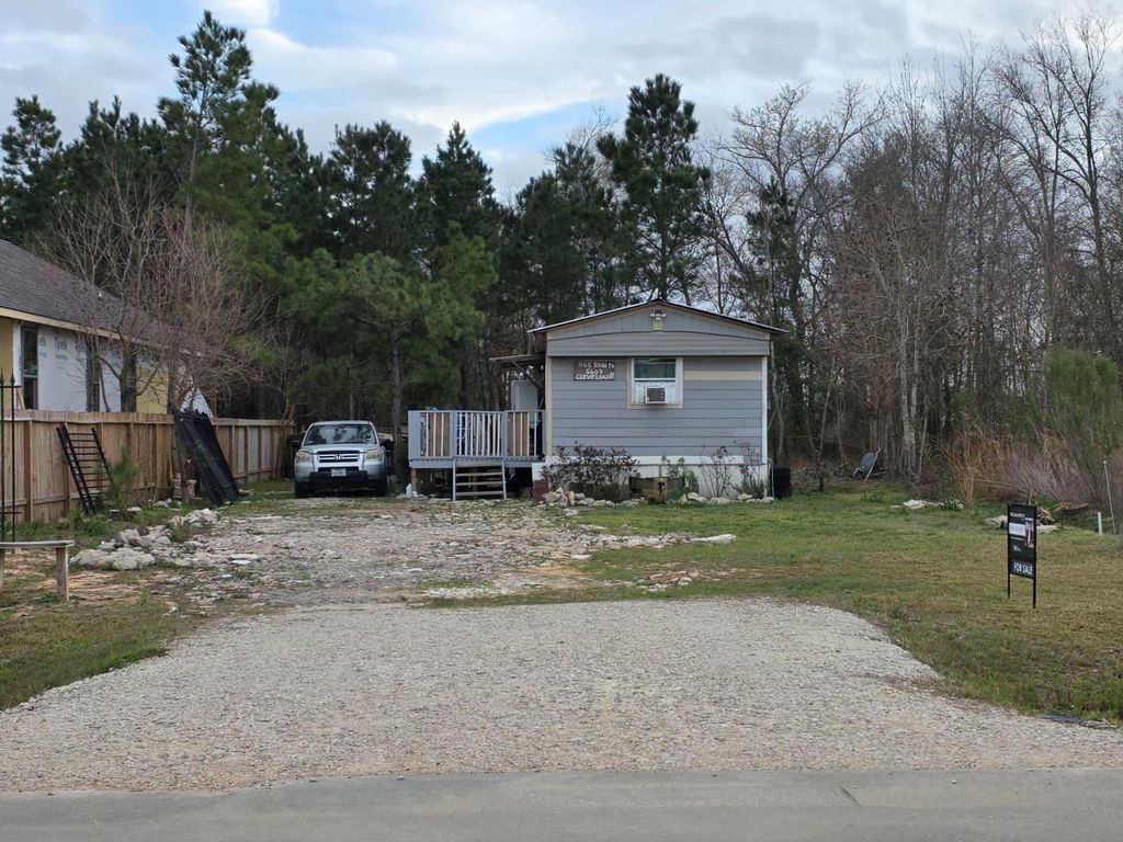 1145 Road 5607, Cleveland, TX 77327