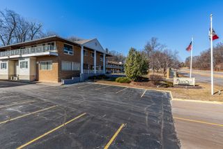 1104 Kimberly Road 603, Bettendorf, IA 52722