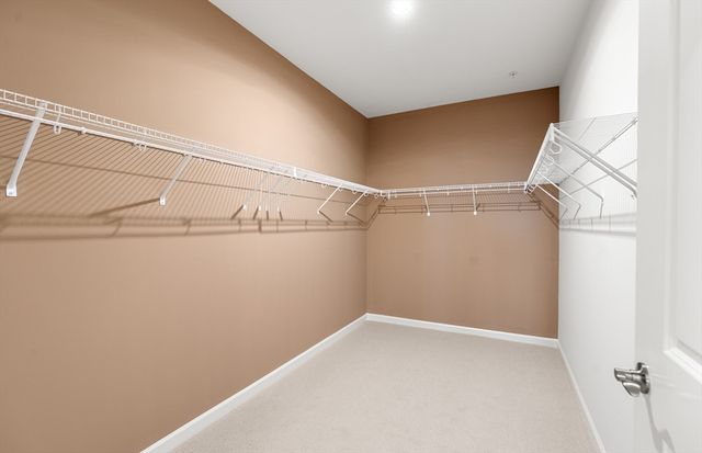 5 Peters Farm Way 7112, Westborough, MA 01581
