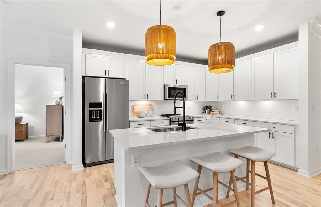 5 Peters Farm Way 7112, Westborough, MA 01581