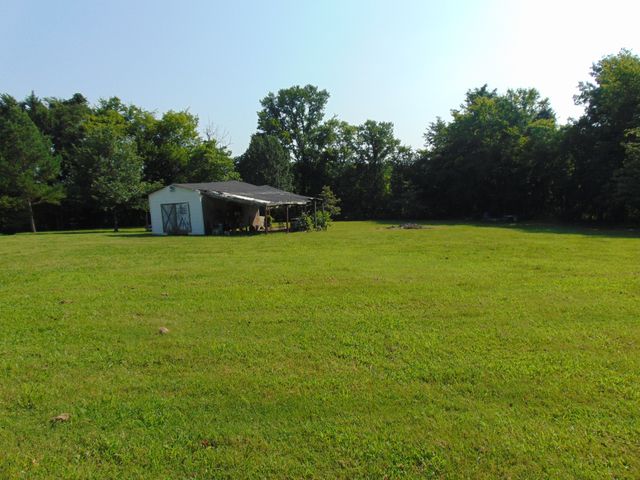 1361 Yell Rd, Lewisburg, TN 37091