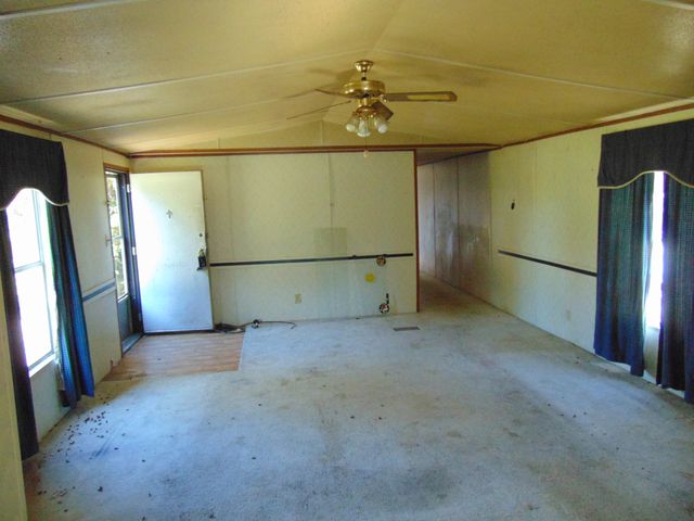 1361 Yell Rd, Lewisburg, TN 37091