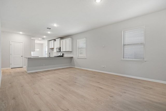 749 Treadwell LN, Kyle, TX 78640