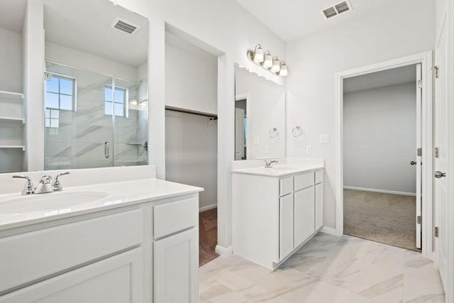 749 Treadwell LN, Kyle, TX 78640