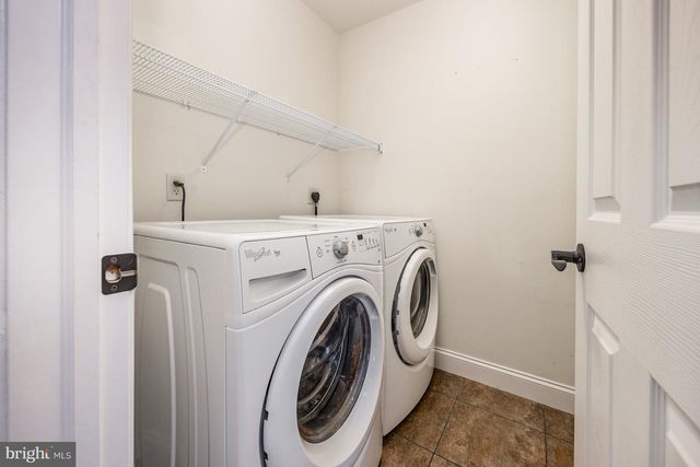 2005 GOLDEN COURT, Mechanicsburg, PA 17055