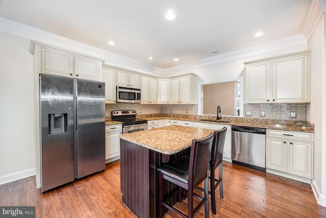 2005 GOLDEN COURT, Mechanicsburg, PA 17055