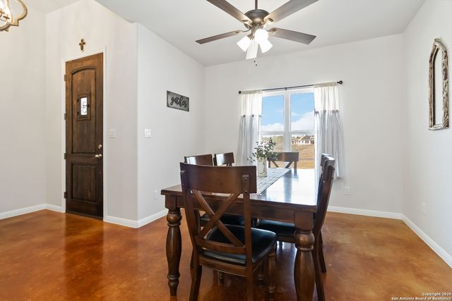 342 wood view, Bandera, TX 78003