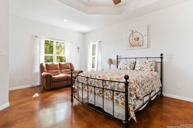 342 wood view, Bandera, TX 78003