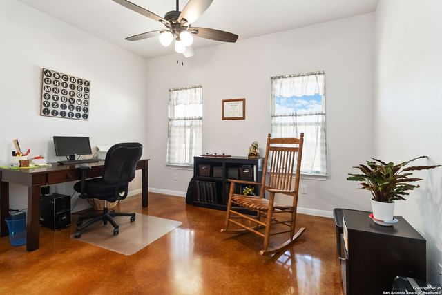 342 wood view, Bandera, TX 78003