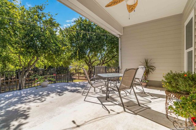 342 wood view, Bandera, TX 78003