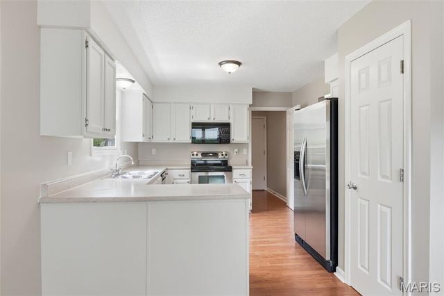 814 Emerald Place Drive, St Charles, MO 63304