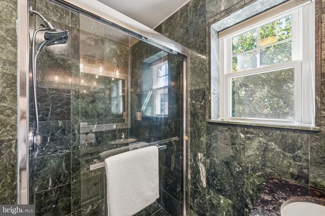 230 ASPEN ST, Alexandria, VA 22305