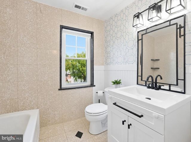 230 ASPEN ST, Alexandria, VA 22305
