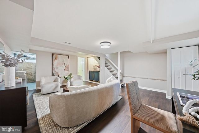230 ASPEN ST, Alexandria, VA 22305