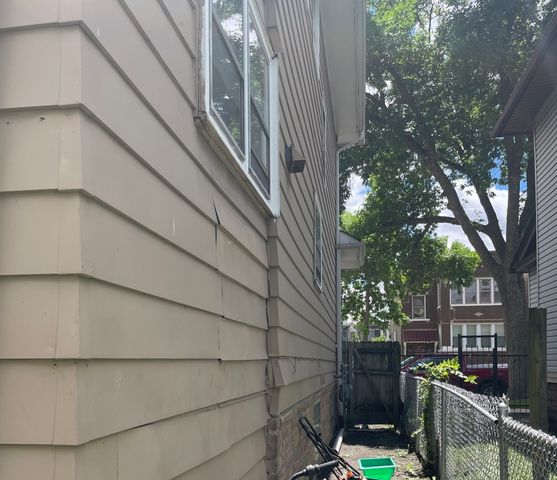 5530 W Van Buren Street, Chicago, IL 60644