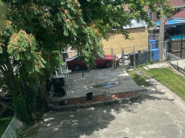 5530 W Van Buren Street, Chicago, IL 60644