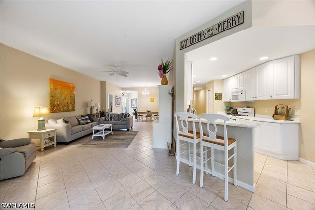3955 Deer Crossing CT 103, Naples, FL 34114