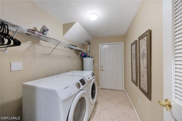 3955 Deer Crossing CT 103, Naples, FL 34114