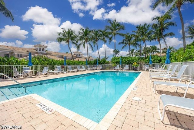 3955 Deer Crossing CT 103, Naples, FL 34114