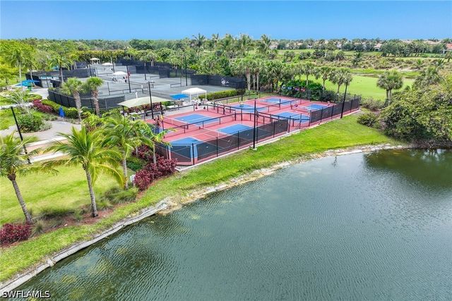 3955 Deer Crossing CT 103, Naples, FL 34114