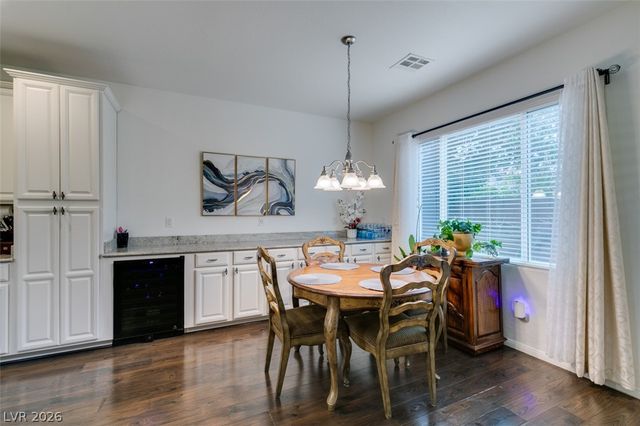 7350 Brisbane Hills Street, Las Vegas, NV 89166