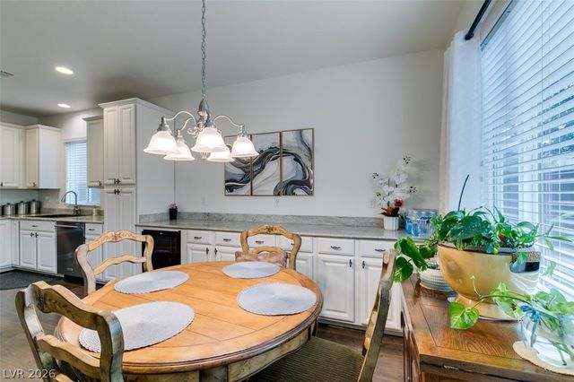 7350 Brisbane Hills Street, Las Vegas, NV 89166